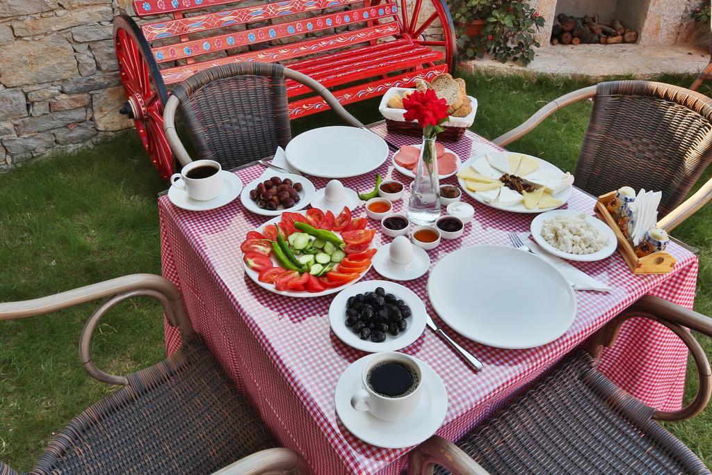 Emre Hotel 10Oda 닷차 외부 사진